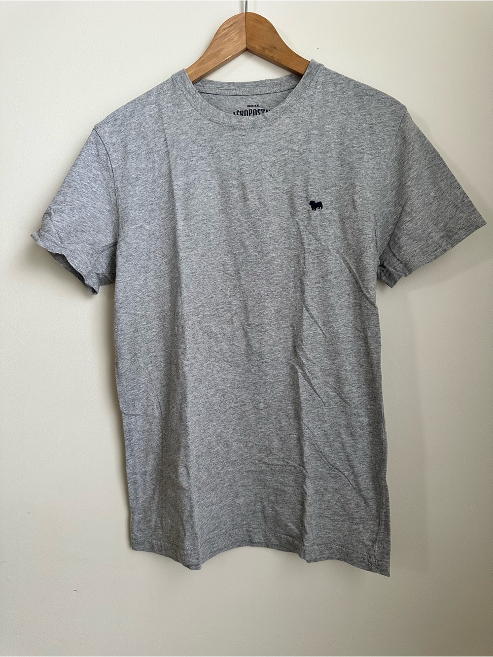 Aeropostale Men's Gray Crew Neck Tee